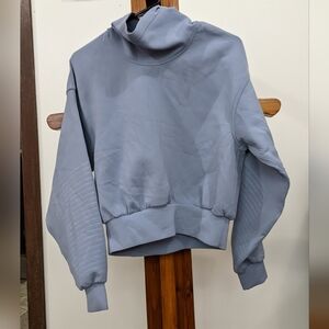 Like New Turtleneck Lululemon Size 6